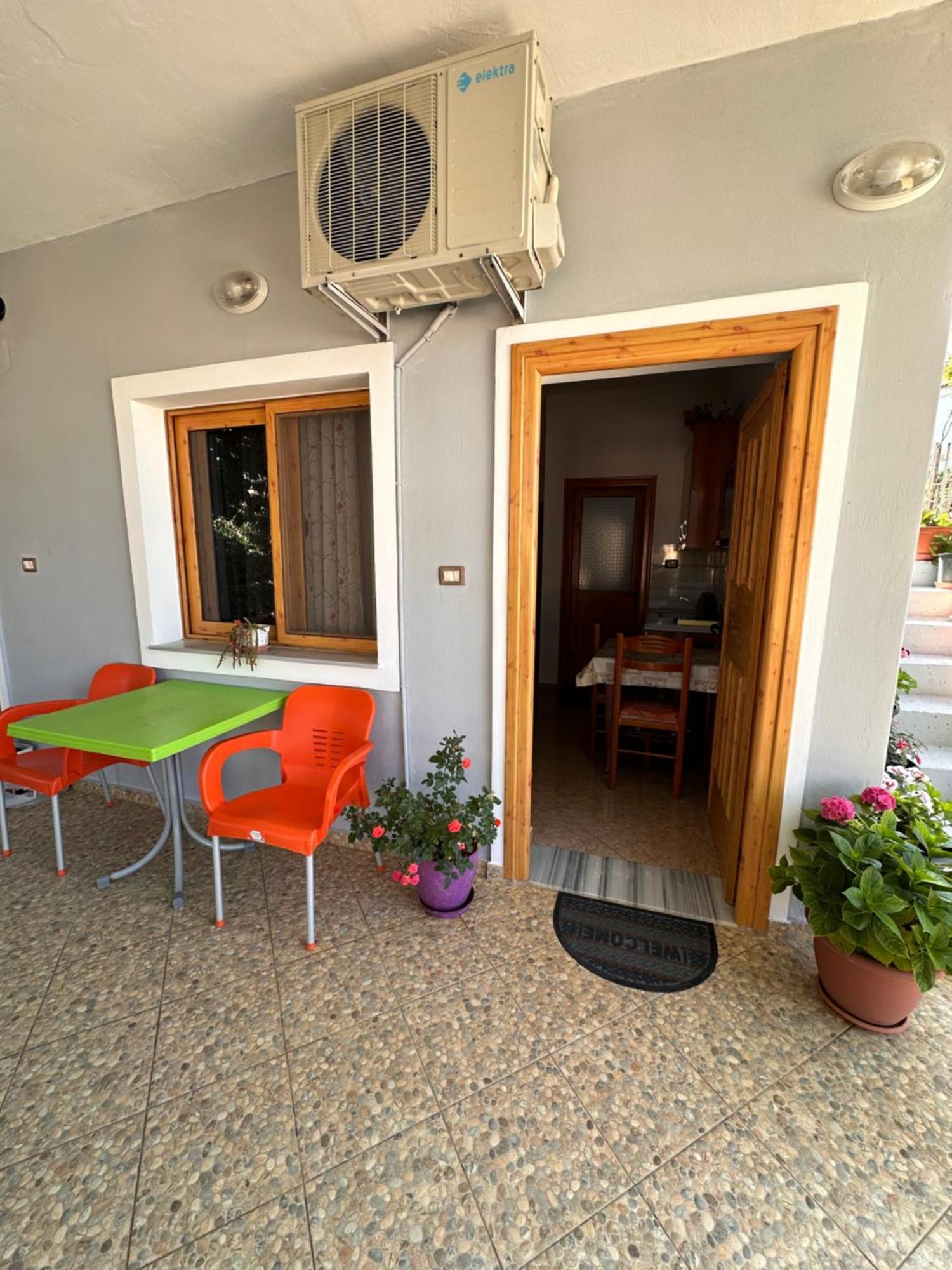 Albi'S Guesthouse Ksamil Kültér fotó